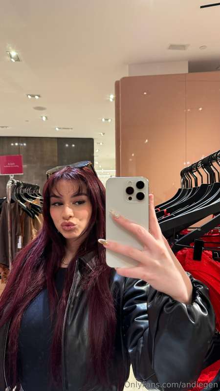 ITS MY BIRTHDAY 🥰 💋