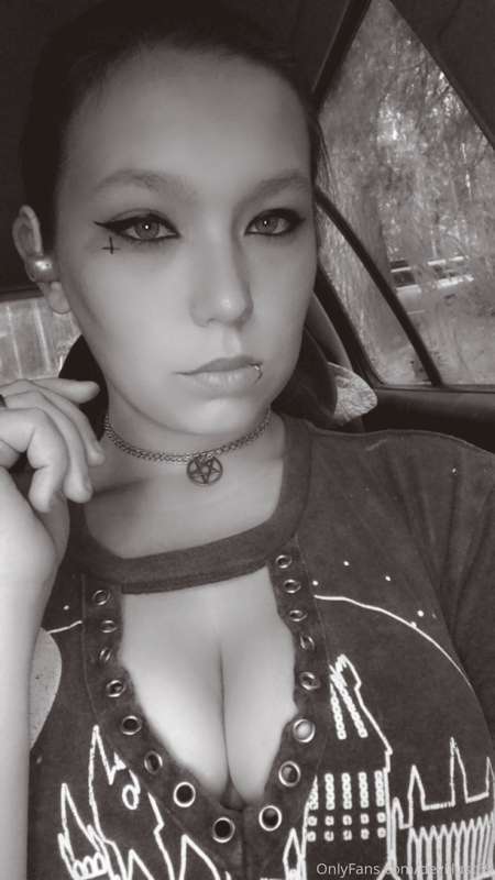 devillust69 image #0
