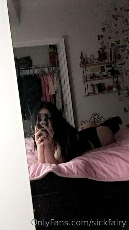 cozy 🖤🧸