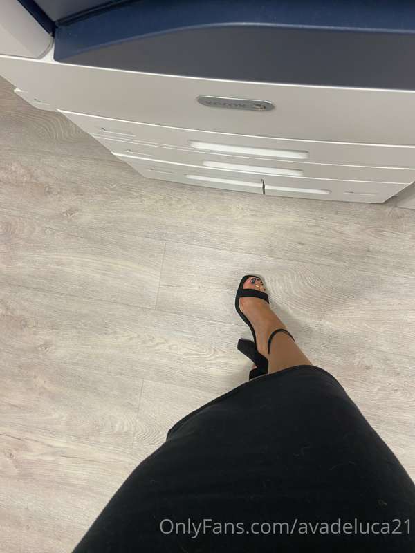Working too hard I need a Daddy to take care of me 🥺