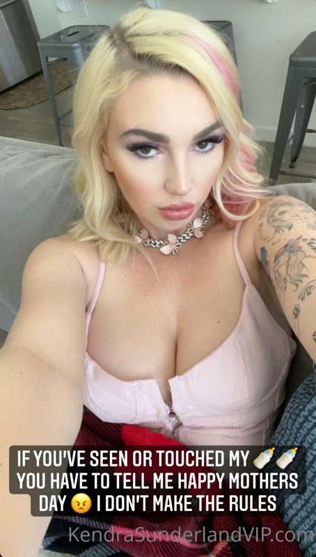 Photo 51 of Kendra Sunderland on Tocromo