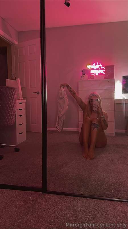 mirrorgirlkim