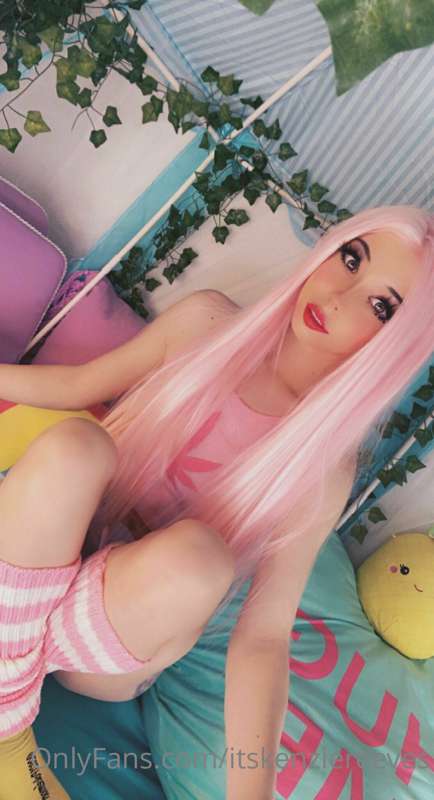 Foto 80 von Kenzie Reeves auf Tocromo