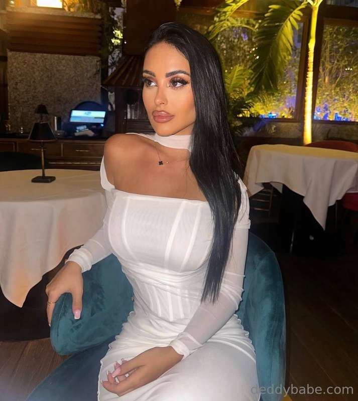 Mi porteresti a cena fuori? 💋