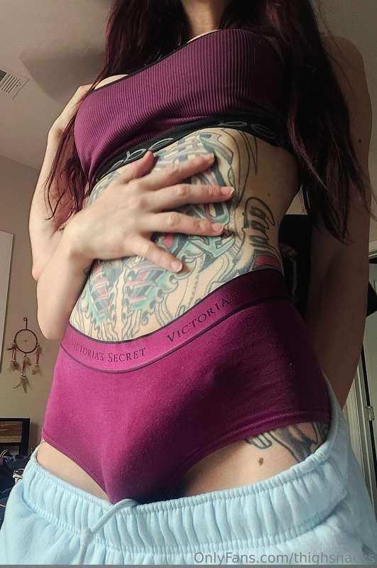 thighsnacks
