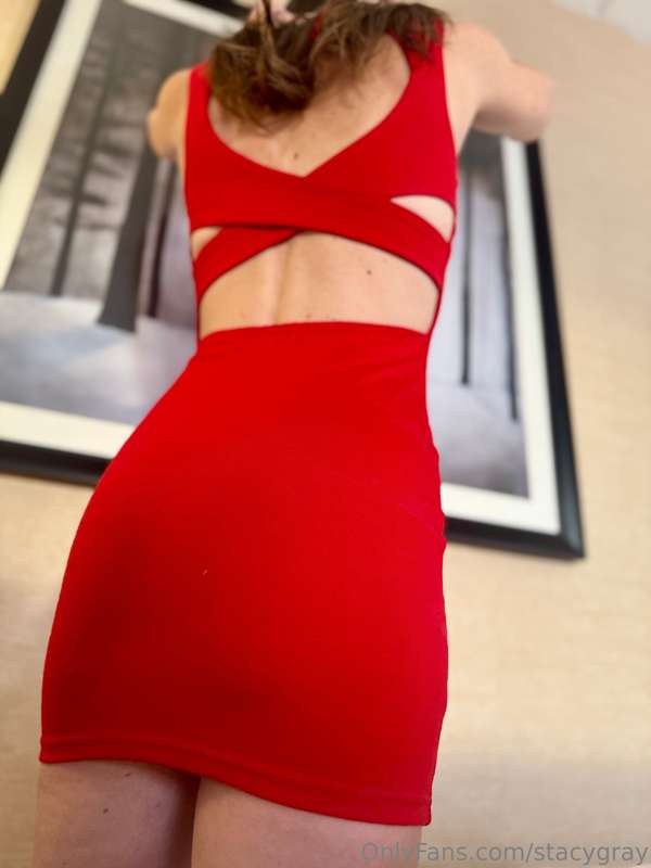 🎉💃🎁….No Panties Christmas Party …🥳 🍾🎊
