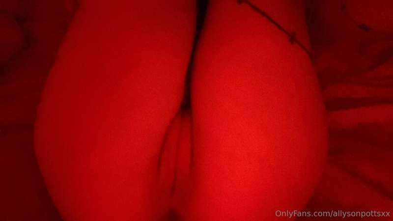Little pussy slip for ya