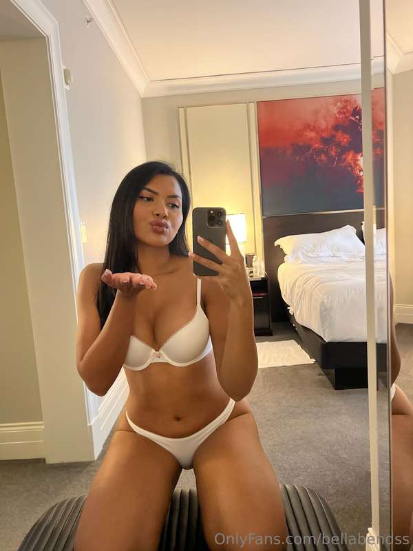Kisses 😘 Make sure you catch one