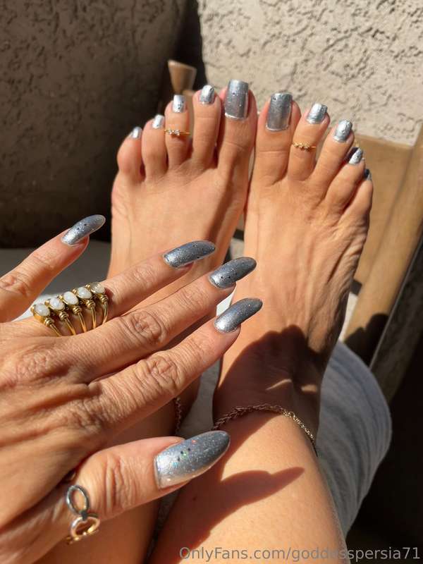 Love this 🩶 what’s your thoughts?Onlyfans.com/sexyfeet4740% ..