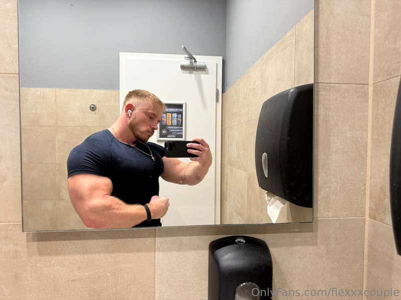 flexxxcouple