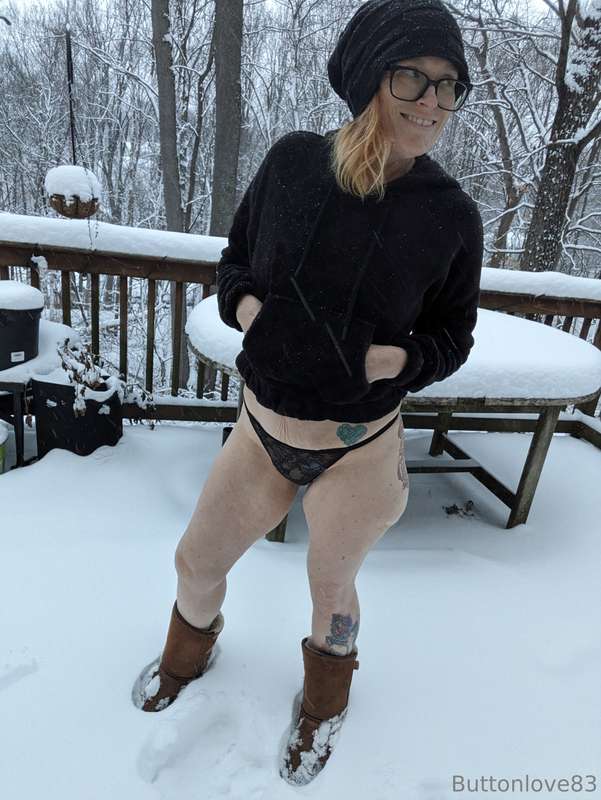Was hoping to do a fun snow day shoot but it was too cold. G..