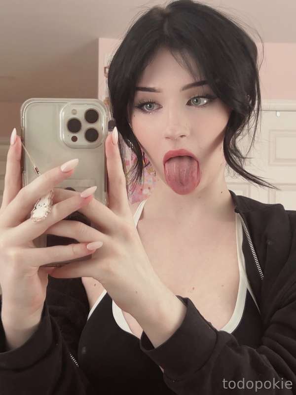 👅👅👅