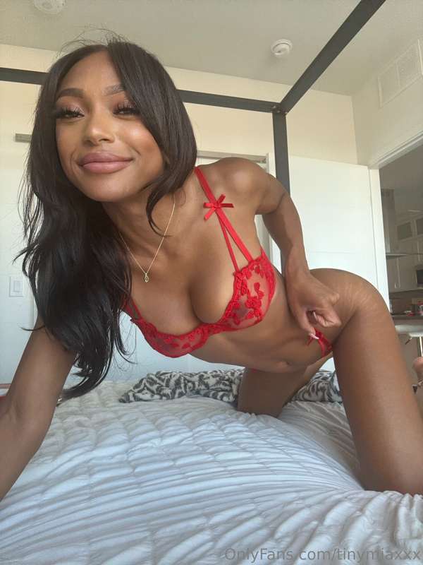 tinymiaxxx