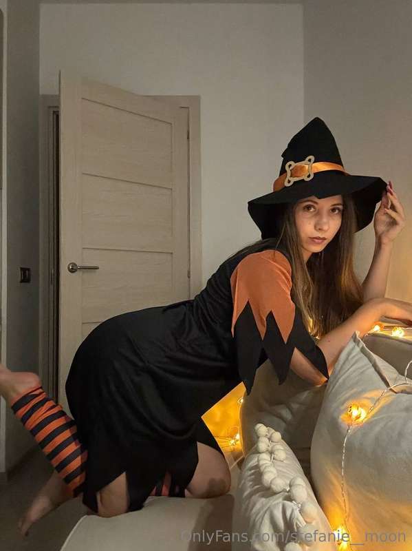 Happy Halloween! 🎃👻 Celebrate together! 🎃✨Happy Halloween, m..