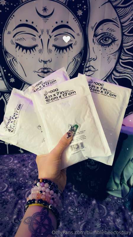 Shipping out orders today! Don’t forget to cop a pair 🥰