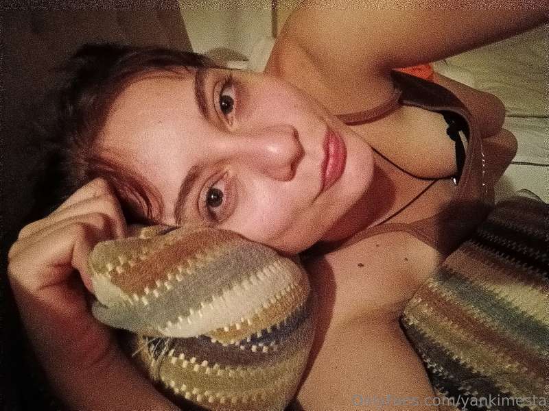😶