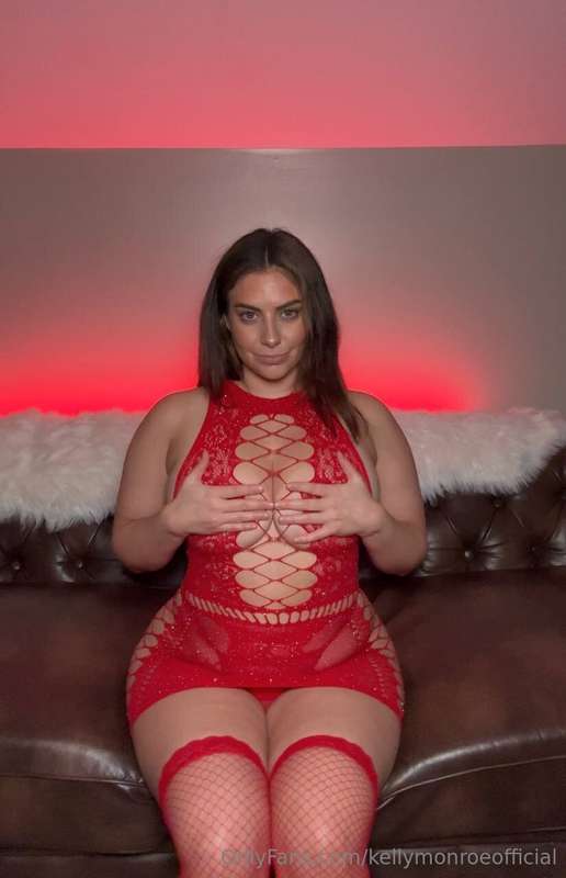 kellymonroeofficial