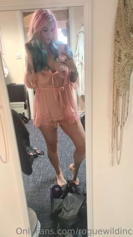 More behind the scenes, I love dressing up sexy on shoots.