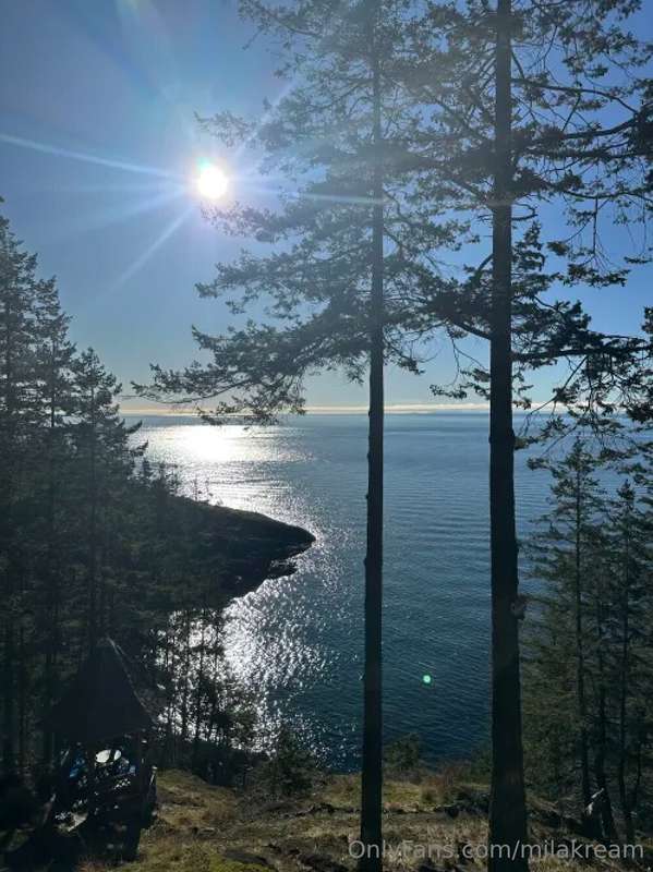 Peek-a-view! Natures calling😍