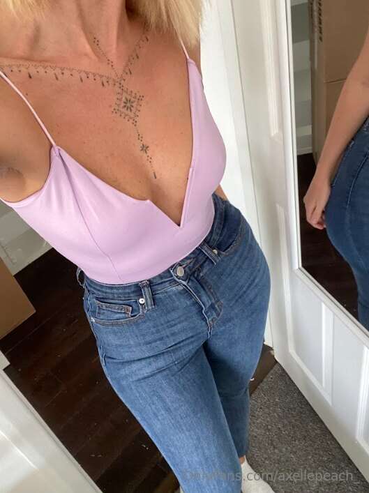 axellepeach_