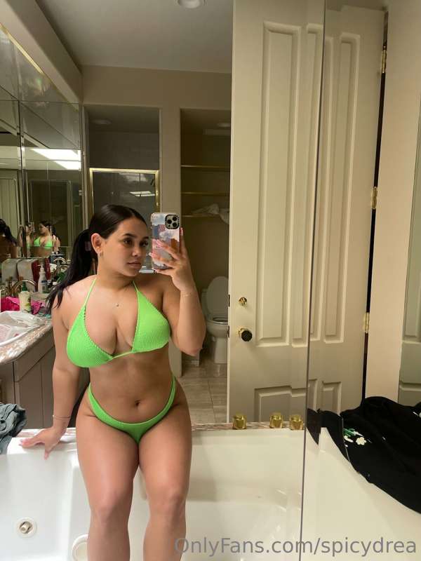 message meeee 😈