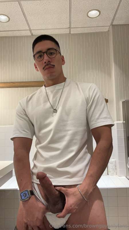 brownguyonlyfans