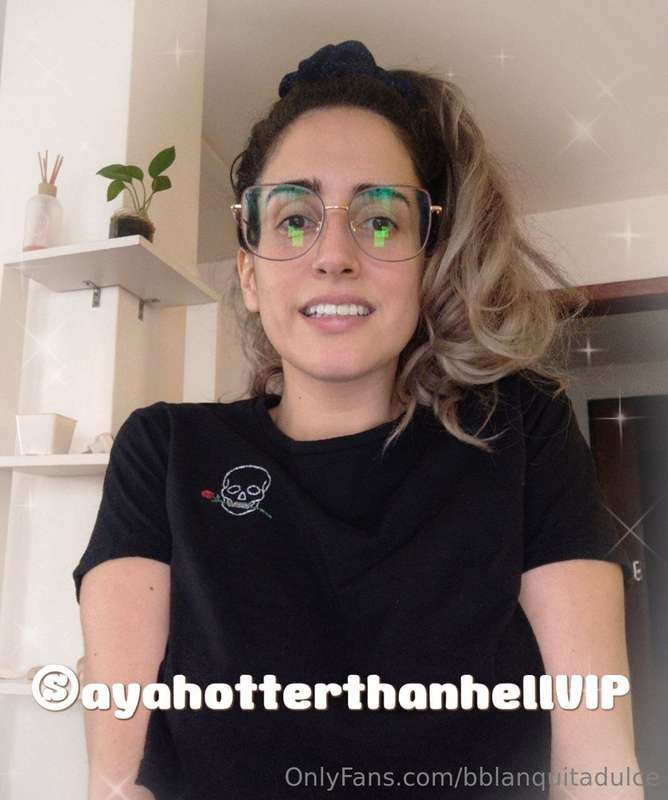 🔥 @ayahotterthanhell 🔥
🔥 ⬆️ FREE PAGE ⬆️ 🔥
🔥🚨 ON LINE NOW 🚨🔥..
