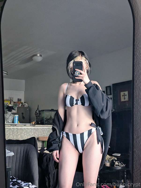 Which swimsuit if your favorite? :) can't wait for summer 🌞 