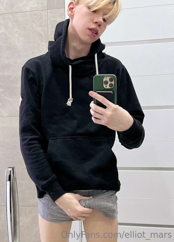 elliot_mars
