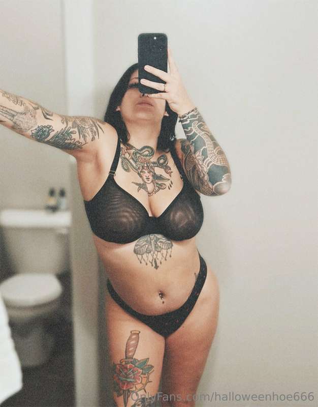 halloweenhoe666 image #2