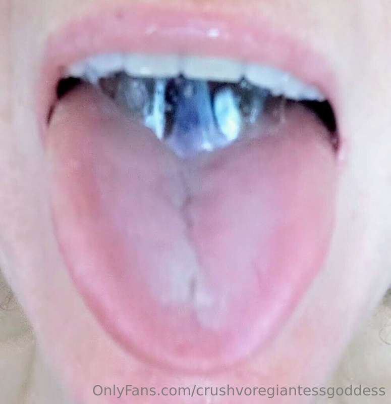 crushvoregiantessgoddess
