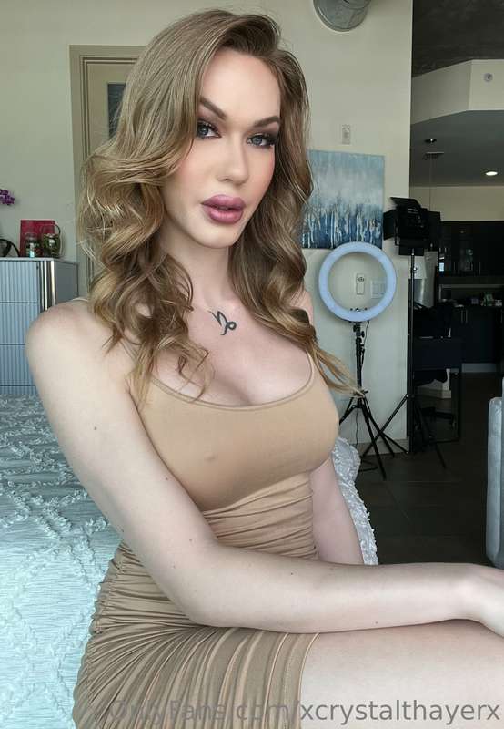 I know exactly what you’re staring at 💋 Say it out loud