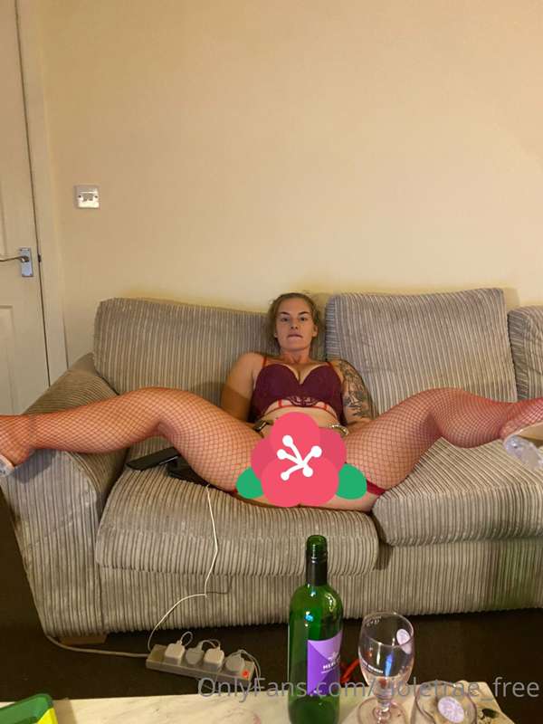 Uncovered pic here for You 🫠