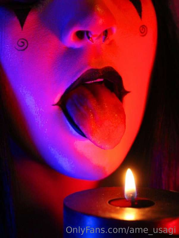 You wanna see this gothic clowns pussy??🤡🤡
This set was made..