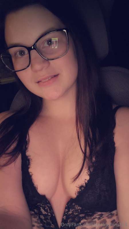 Late night 🥵🤤❤️😍 titties popping all night 🫣😉🤪