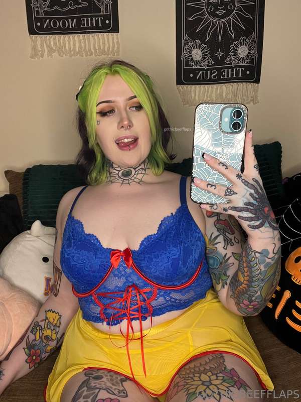 I think i make a cute Snow White hehe