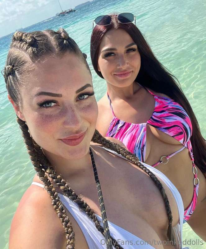 twoinkeddolls