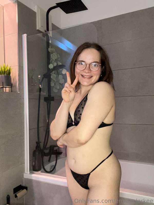 feeling sweet before shower then soaked and relaxed after.....