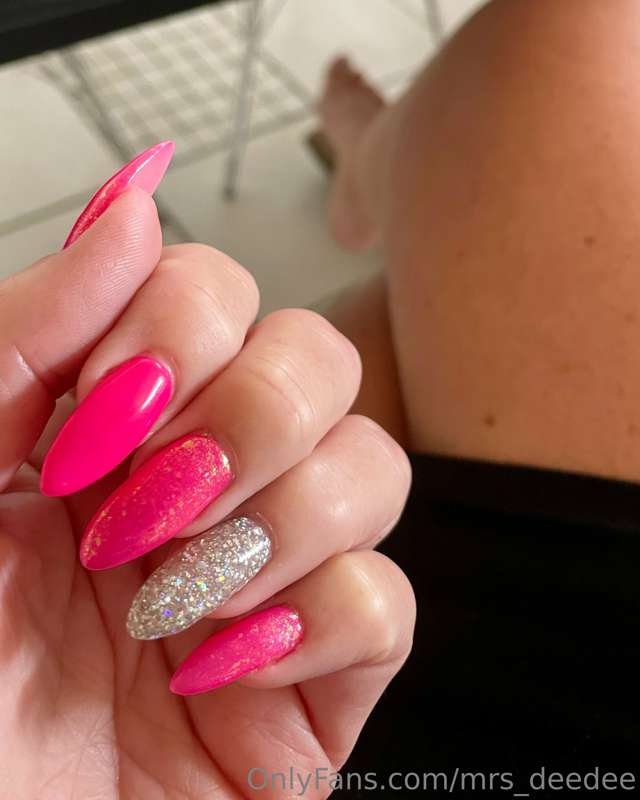 🩷 It was time for new nails again. 🤩🩷 
🙏🏻Contributions in th..