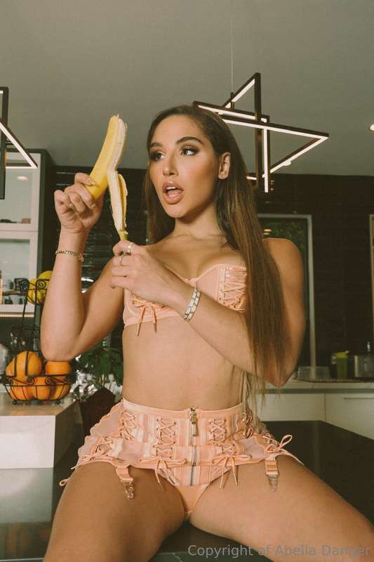 Foto 340 de Abella Danger en Tocromo