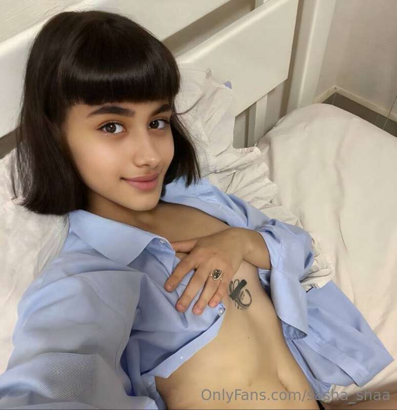 Little cutie @hristyna is 20 years just turned old🤤 She love..