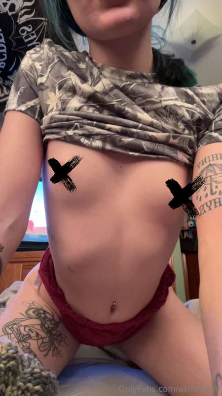 I missed playing for ya’ll, I’m so horny!!Come masturbate wi..