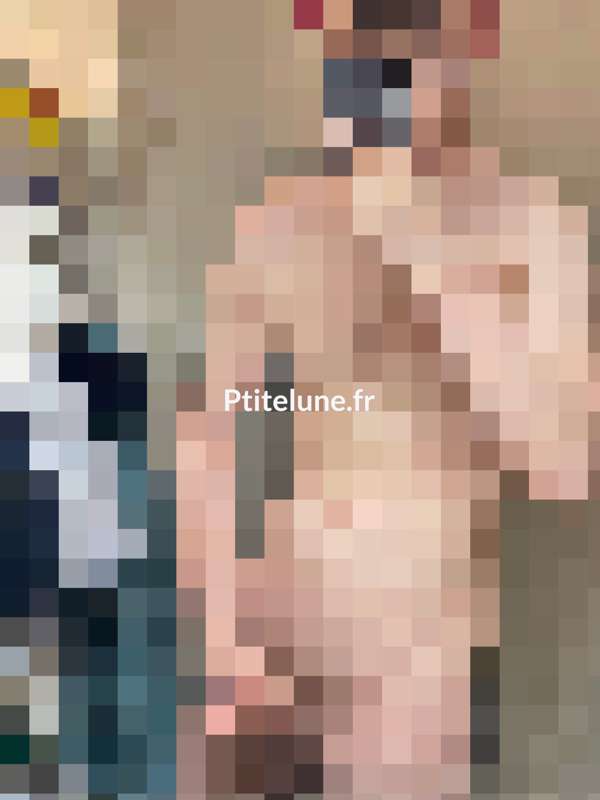 🥵 Uncencored picture here : onlyfans.com/ptitelune.fr