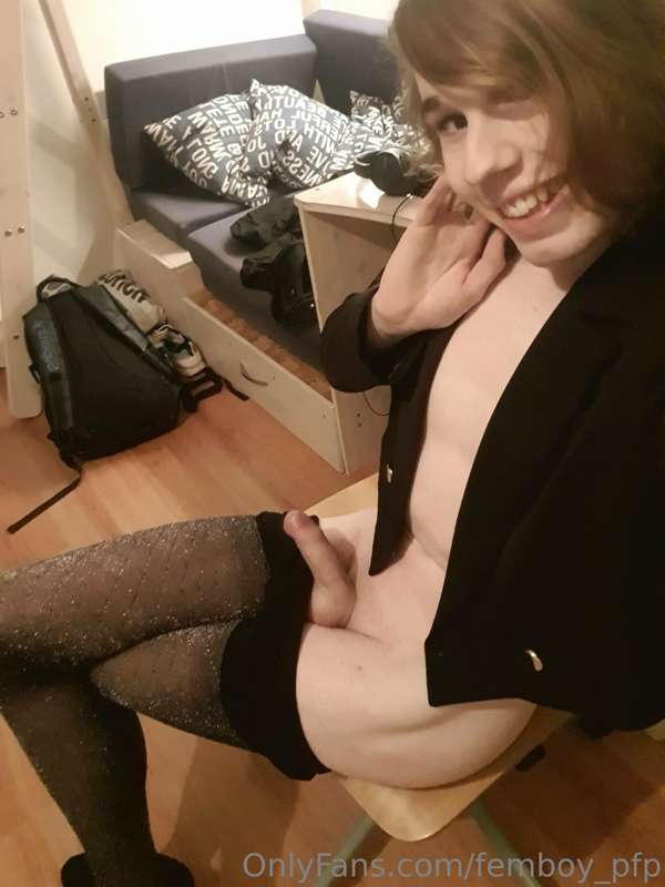 femboy_pfp image #15