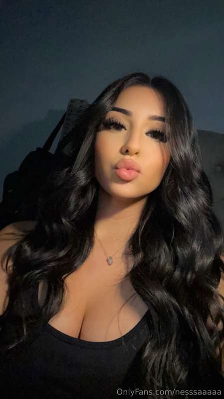 careful, I might steal your heart 😏