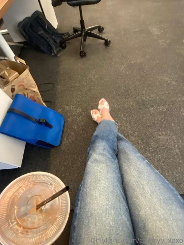 got my pretty little toes out in the office hehe