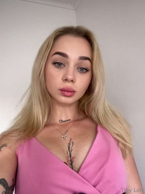 My look for today!👅💕💦  Am I hot enough? 🥵🤤🥰