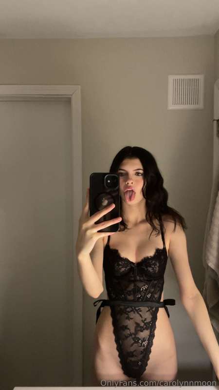 carolynnmoon