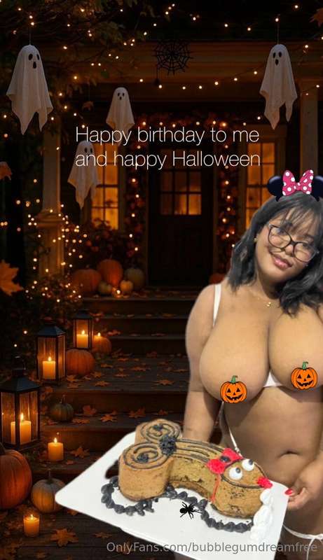 ⁽²⁴⁾ Halloween brings ghosts... but I bring the fantasies 😈✨..