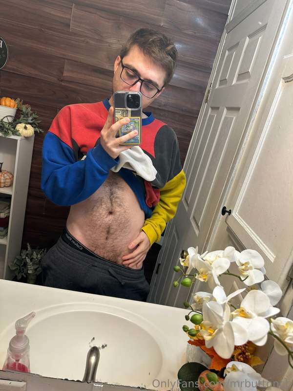 mrbuttoncb image #0